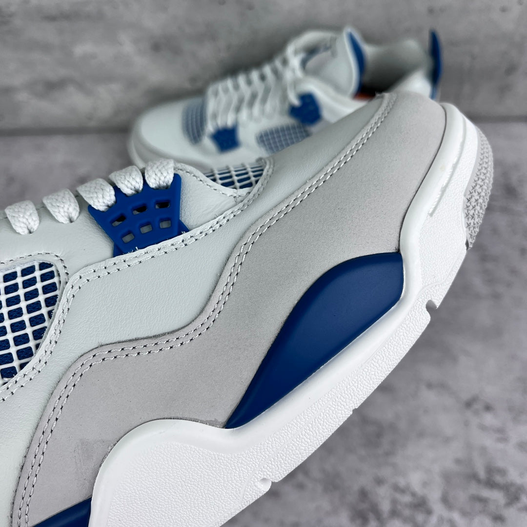 JRDN 4 Retro “Military Blue”