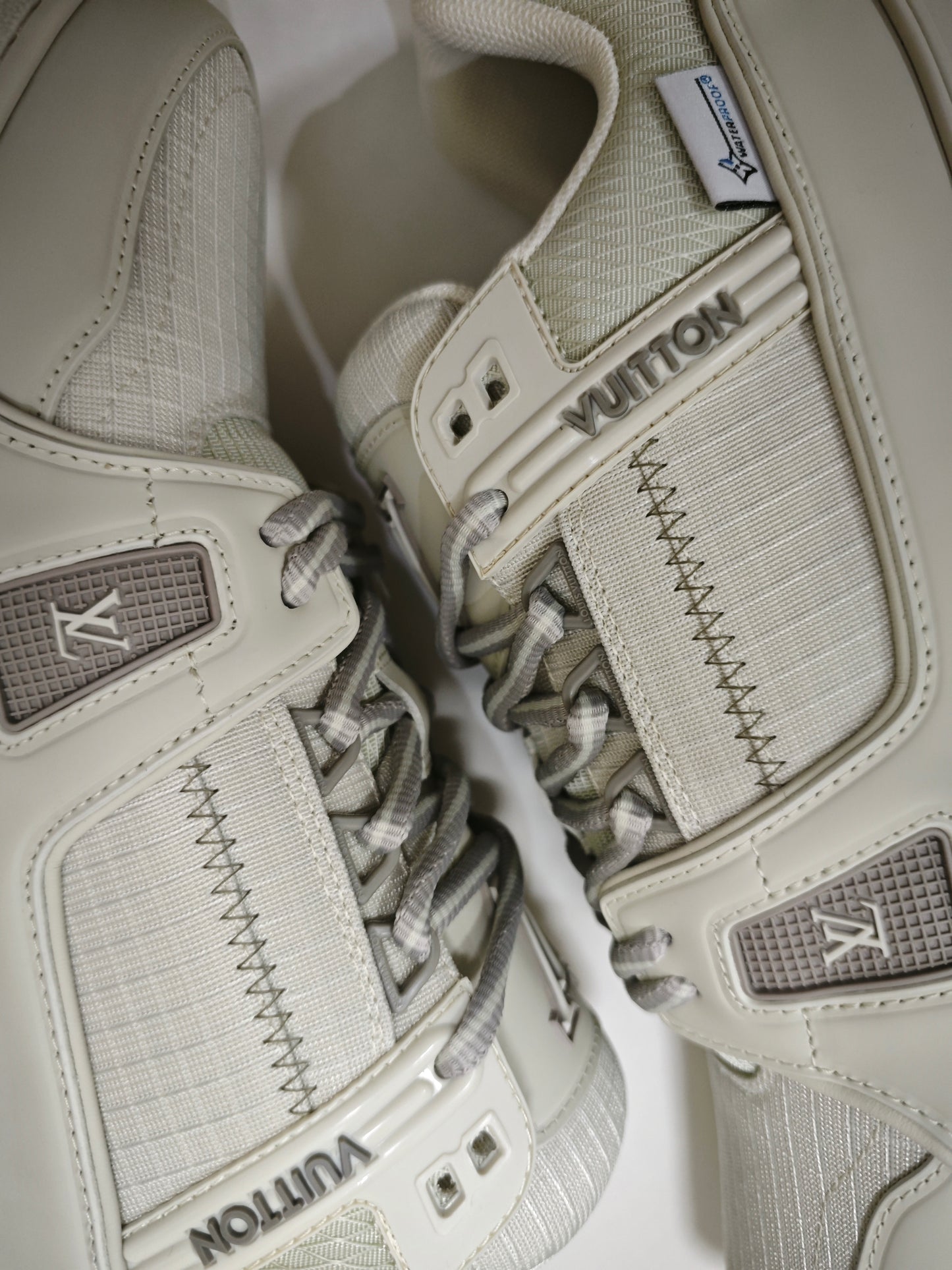 L*V TRAINER "WHITE BEIGE"