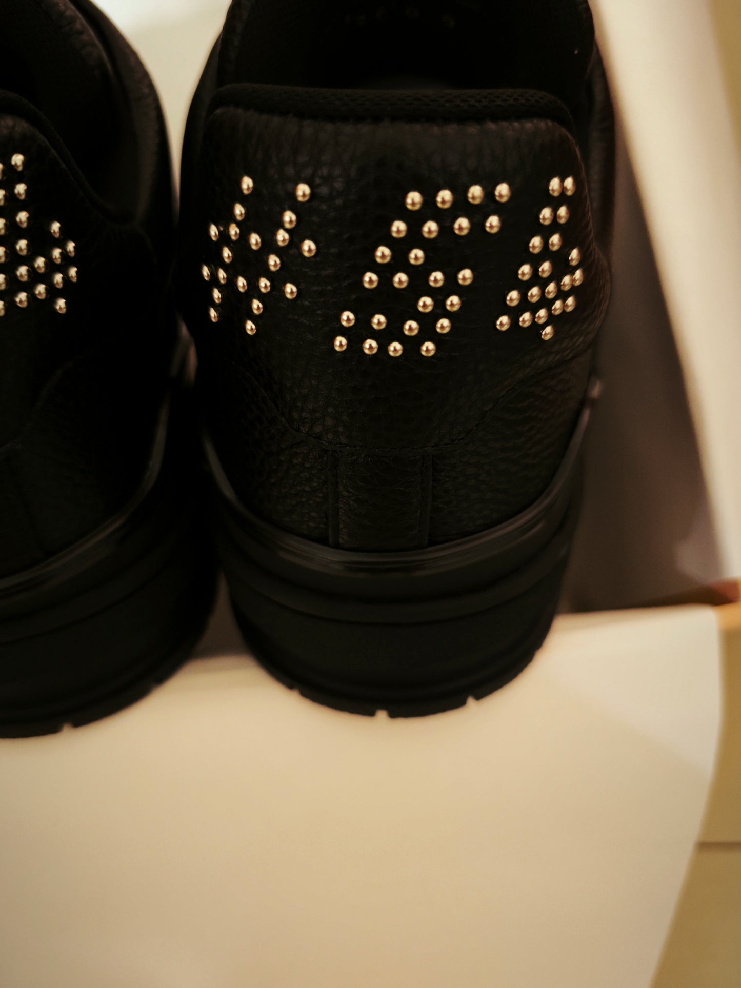 L*V TRAINER "BLACK DIAMOND"