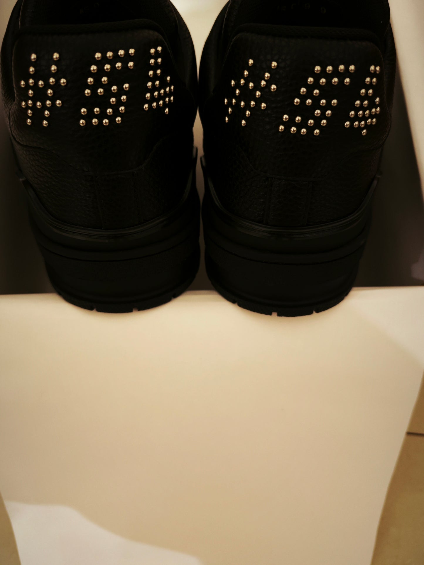 L*V TRAINER "BLACK DIAMOND"