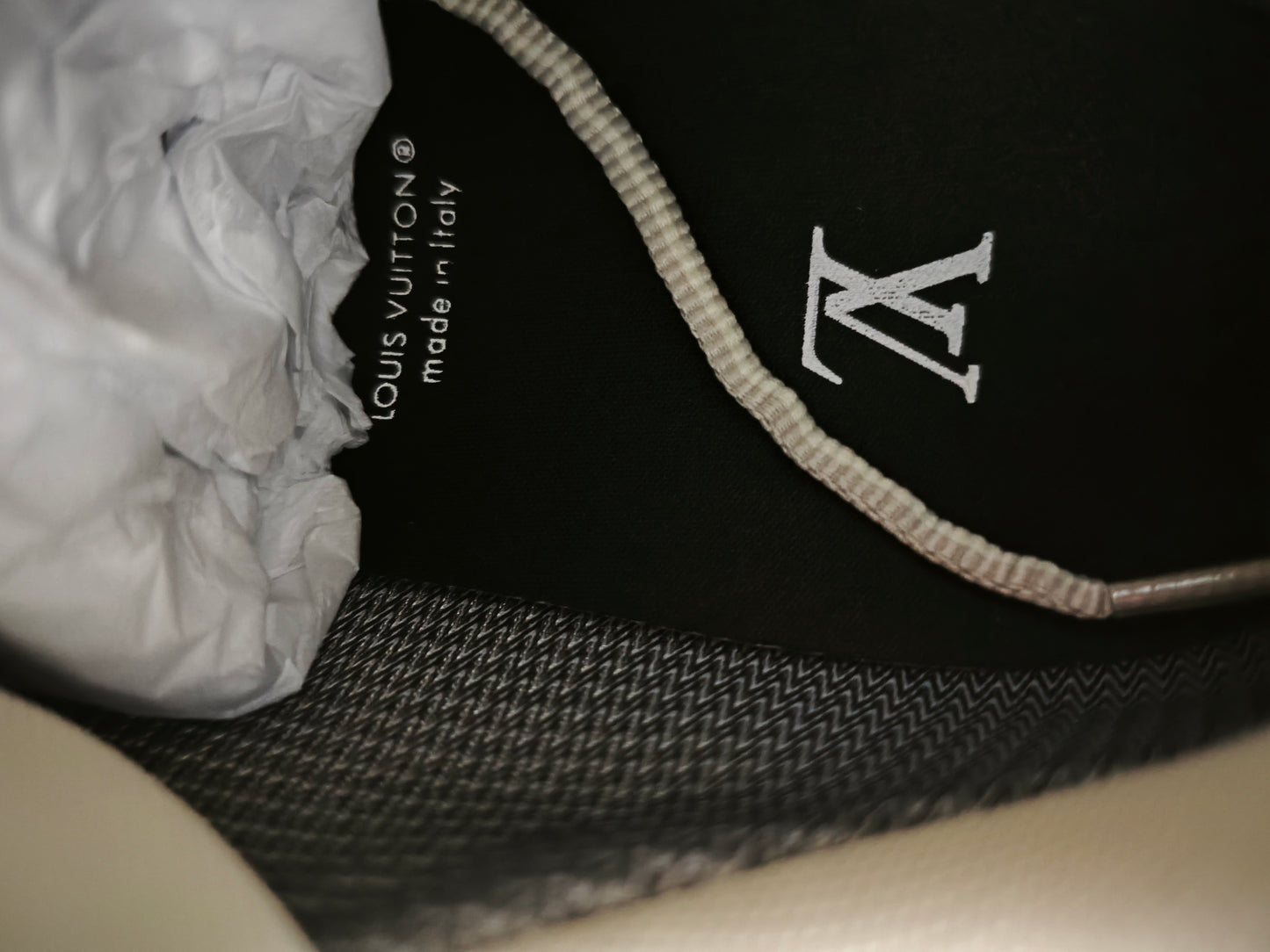 L*V TRAINER "WHITE BEIGE"