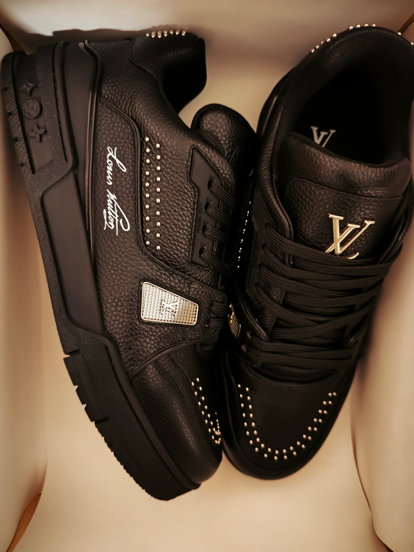 L*V TRAINER "BLACK DIAMOND"