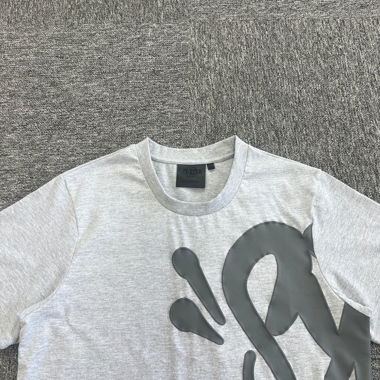 SY*A SET "GREY"