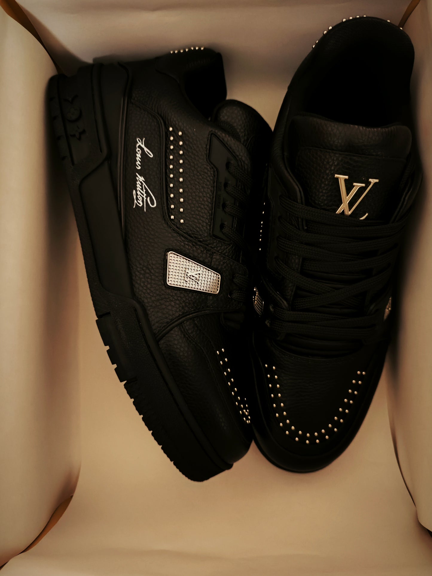 L*V TRAINER "BLACK DIAMOND"