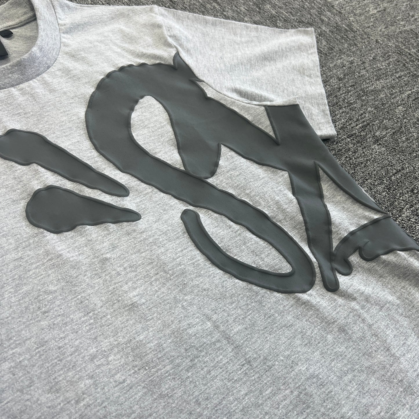 SY*A SET "GREY"