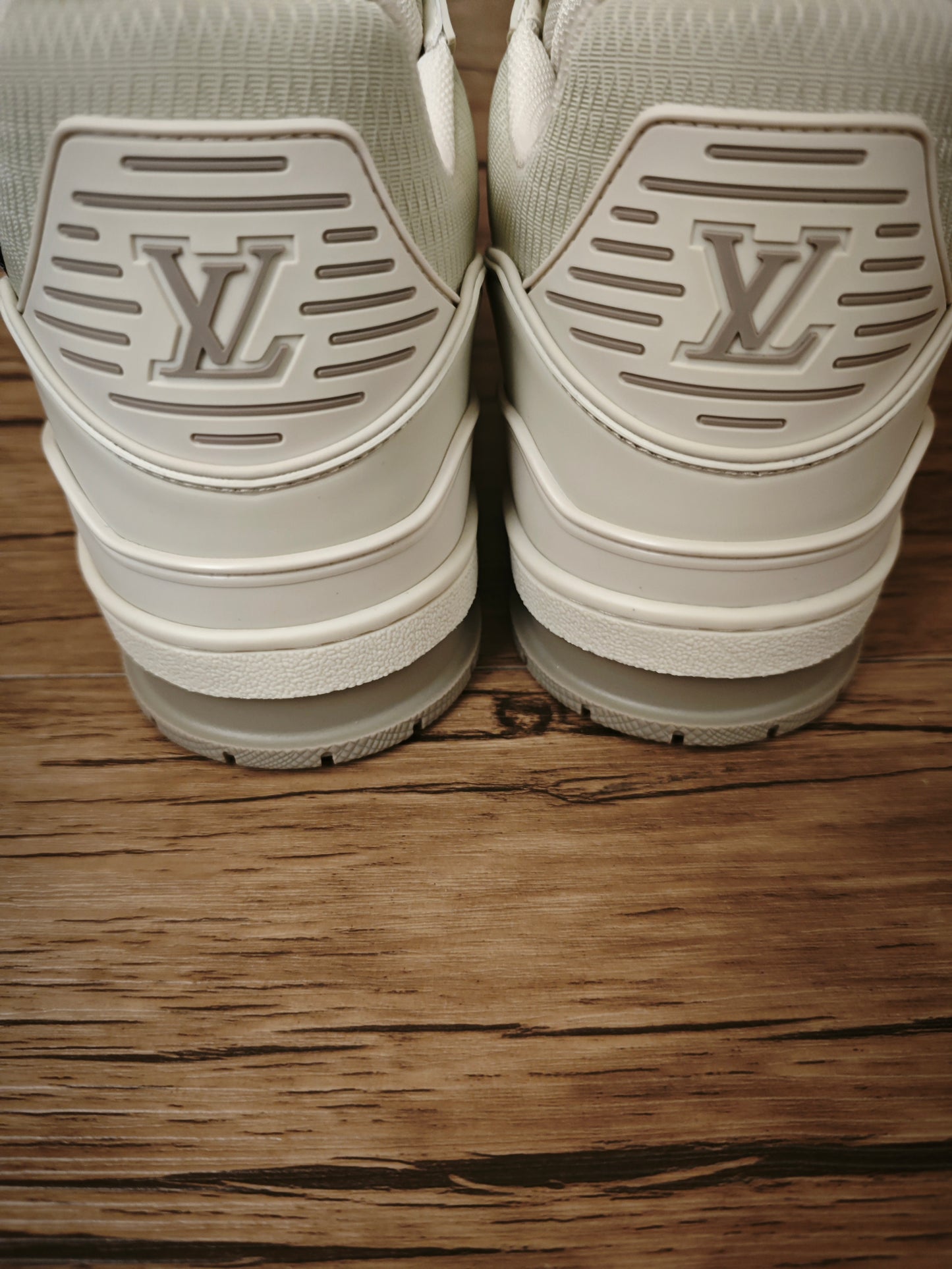 L*V TRAINER "WHITE BEIGE"