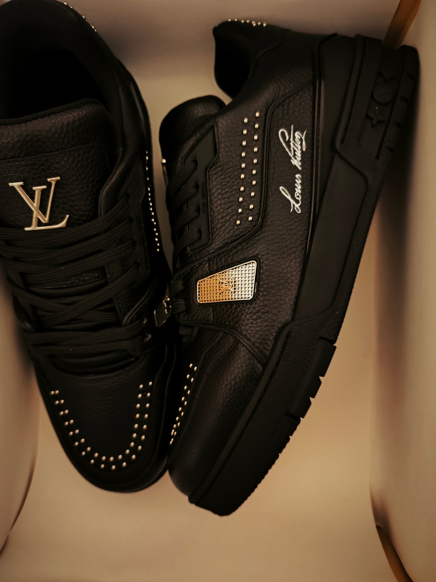 L*V TRAINER "BLACK DIAMOND"