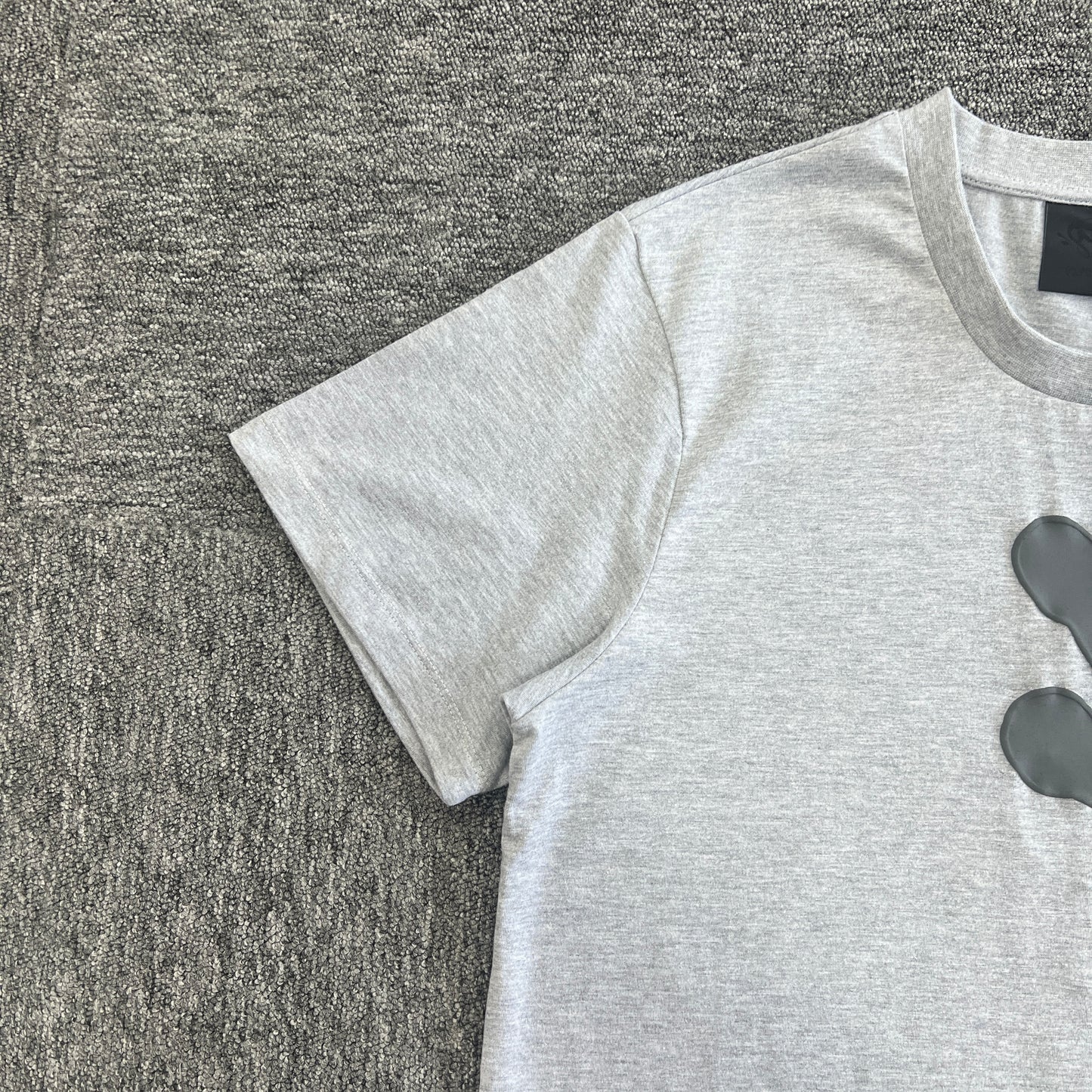 SY*A SET "GREY"