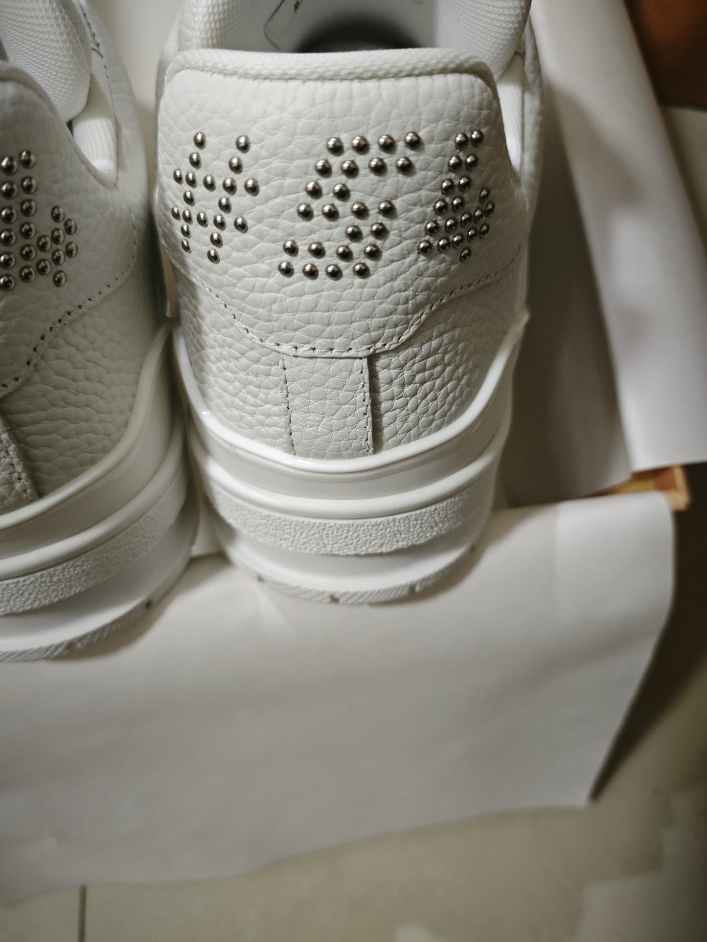 L*V TRAINER "WHITE GRAY"