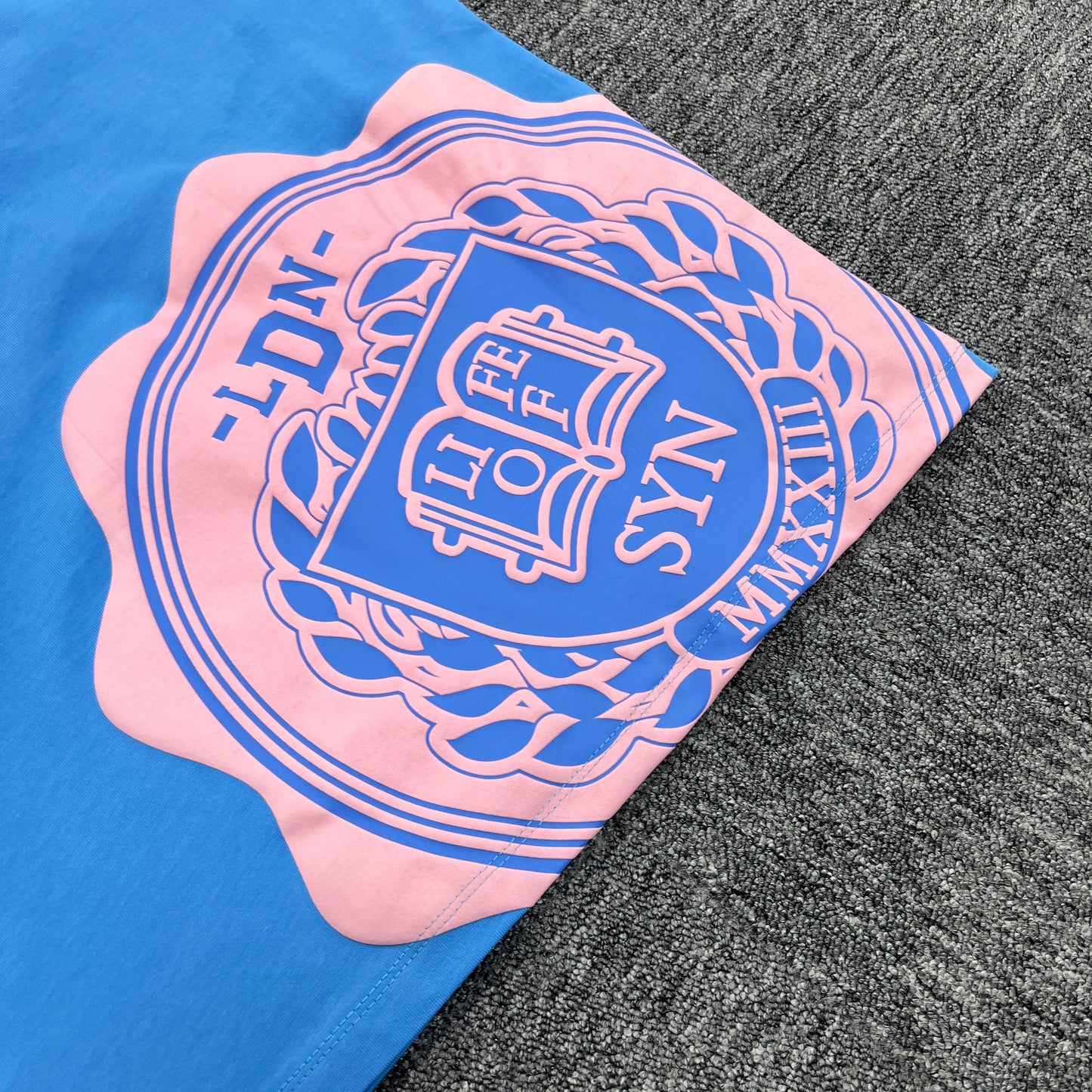 SY*A Tee "PINK BLUE"