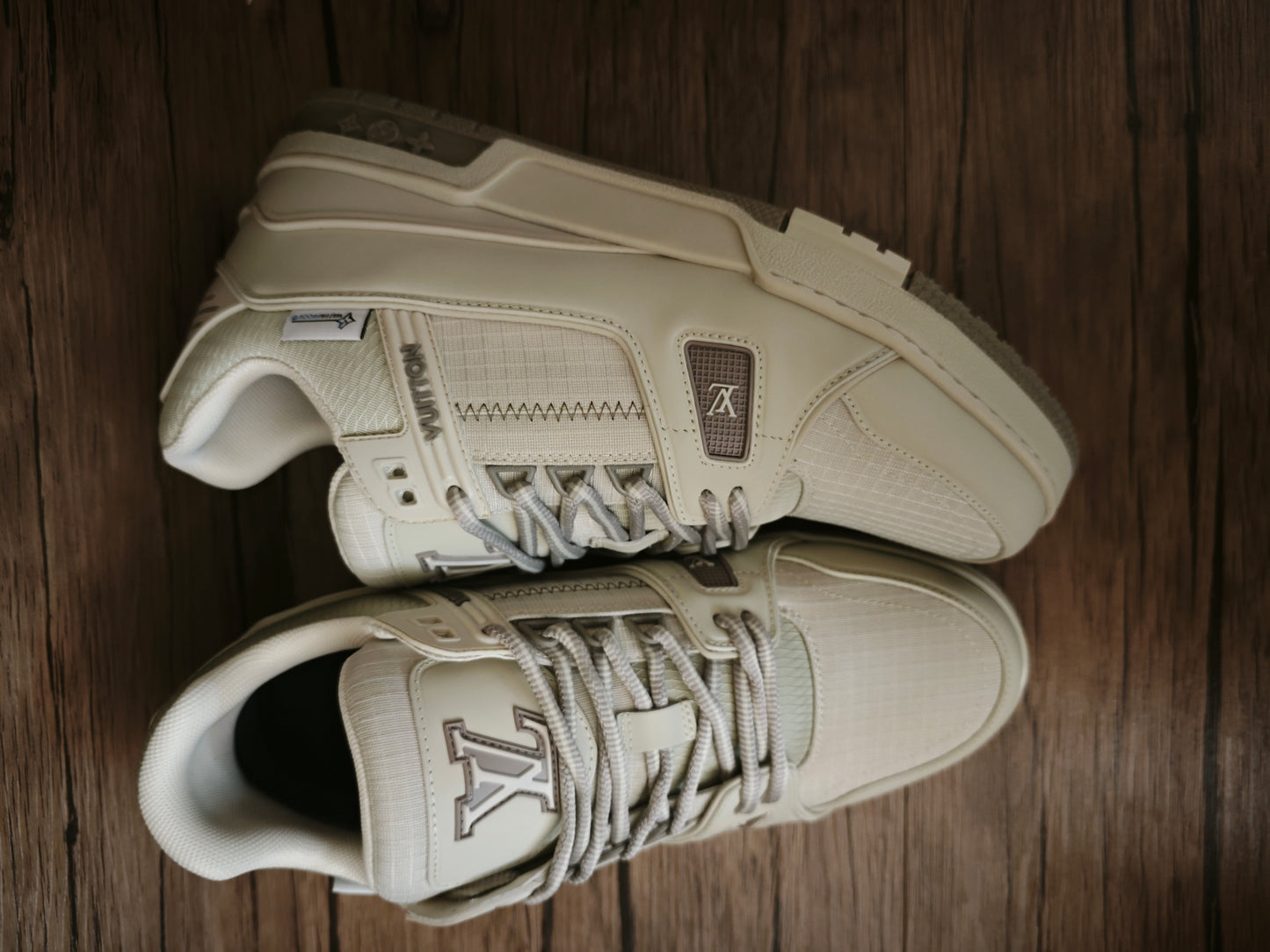 L*V TRAINER "WHITE BEIGE"