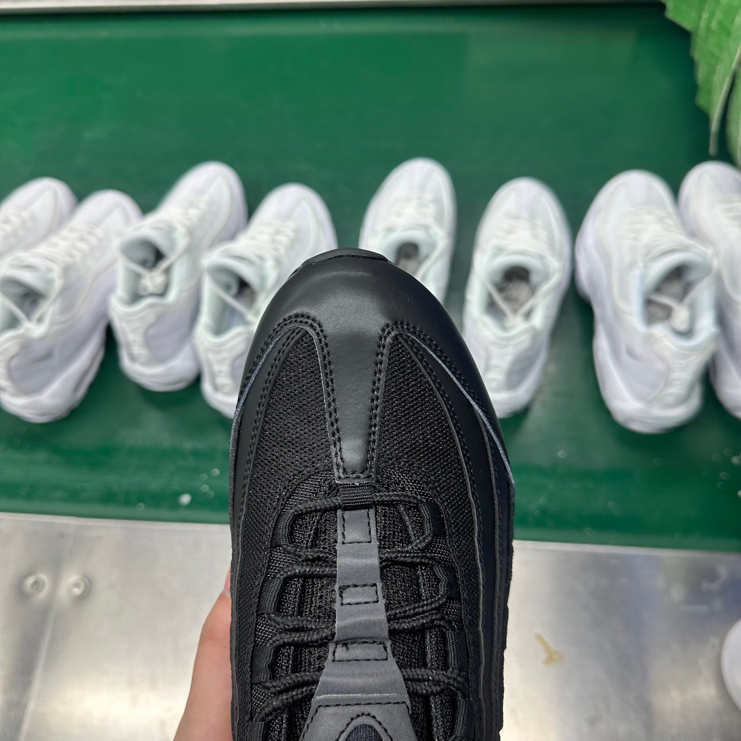 AIRM*X 95 "ESSENTIALS BLACK"