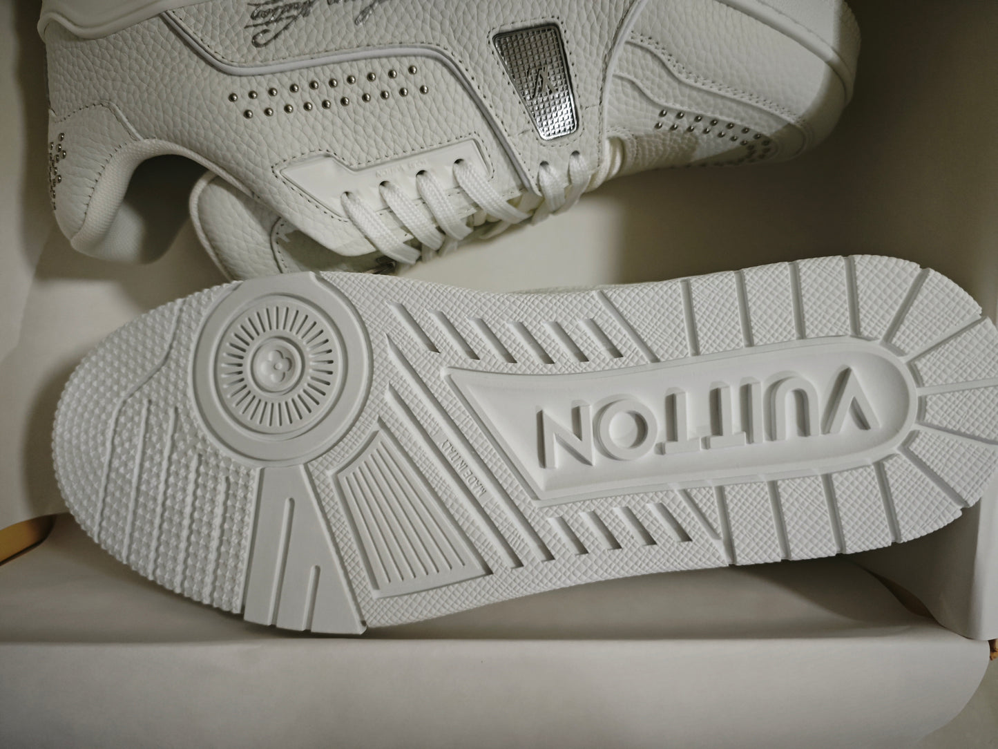 L*V TRAINER "WHITE GRAY"
