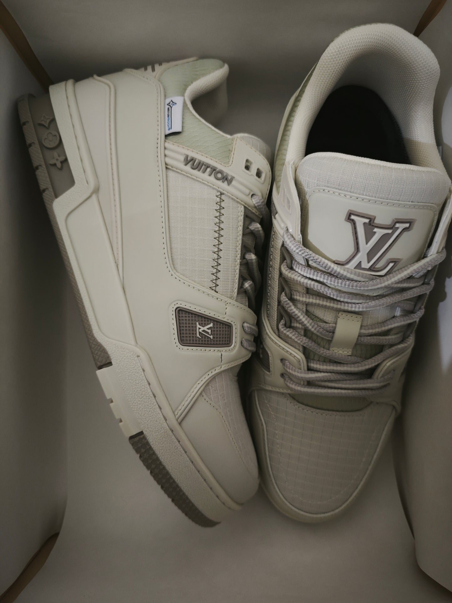L*V TRAINER "WHITE BEIGE"