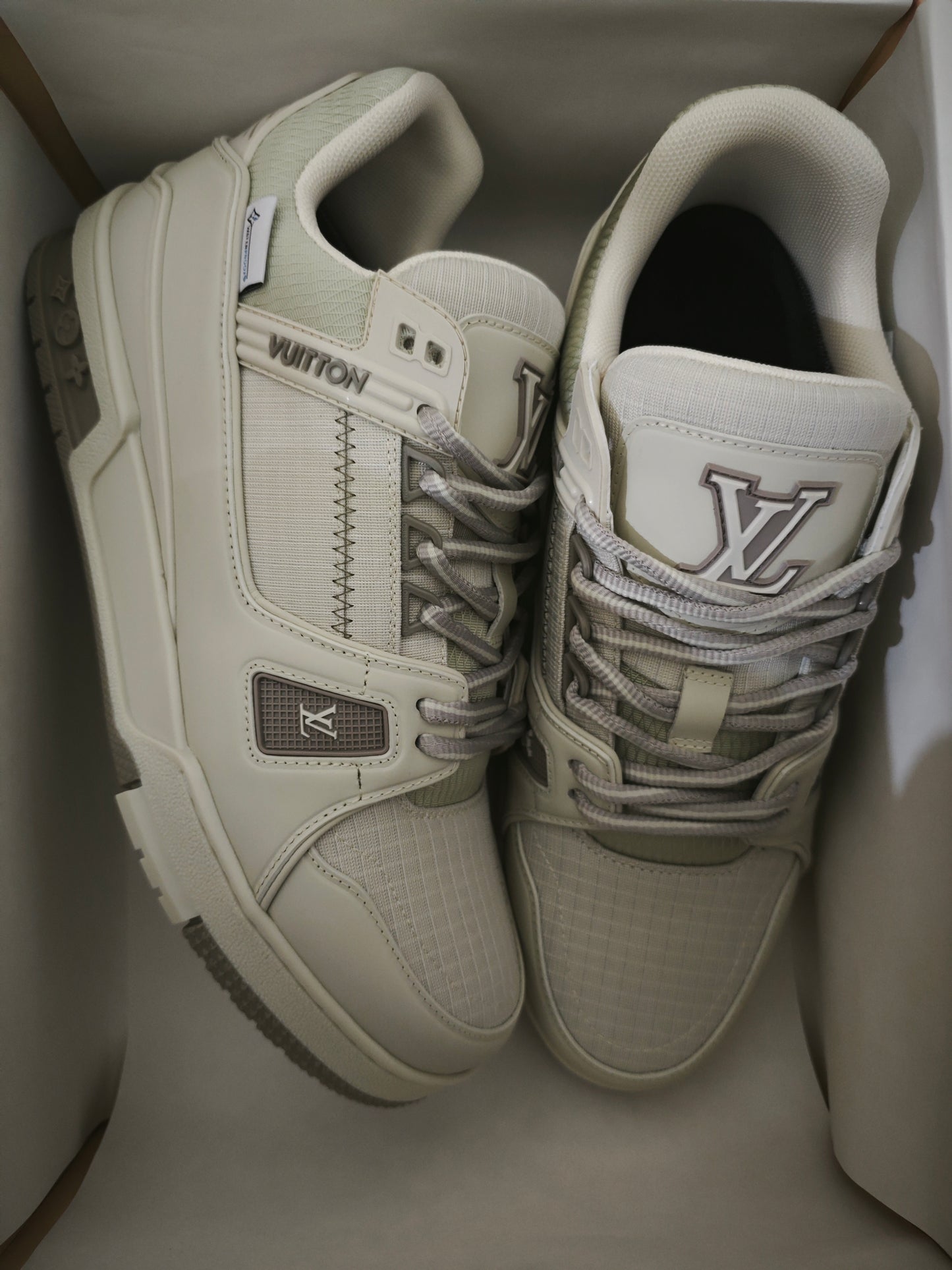 L*V TRAINER "WHITE BEIGE"