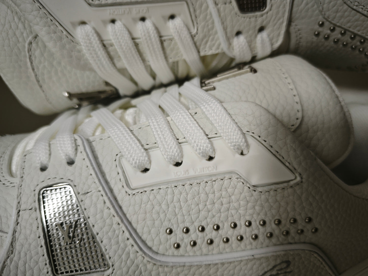 L*V TRAINER "WHITE GRAY"