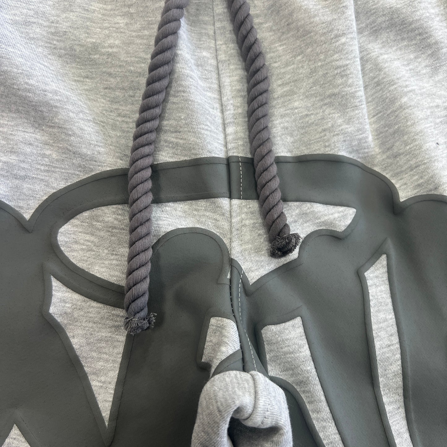 SY*A SET "GREY"