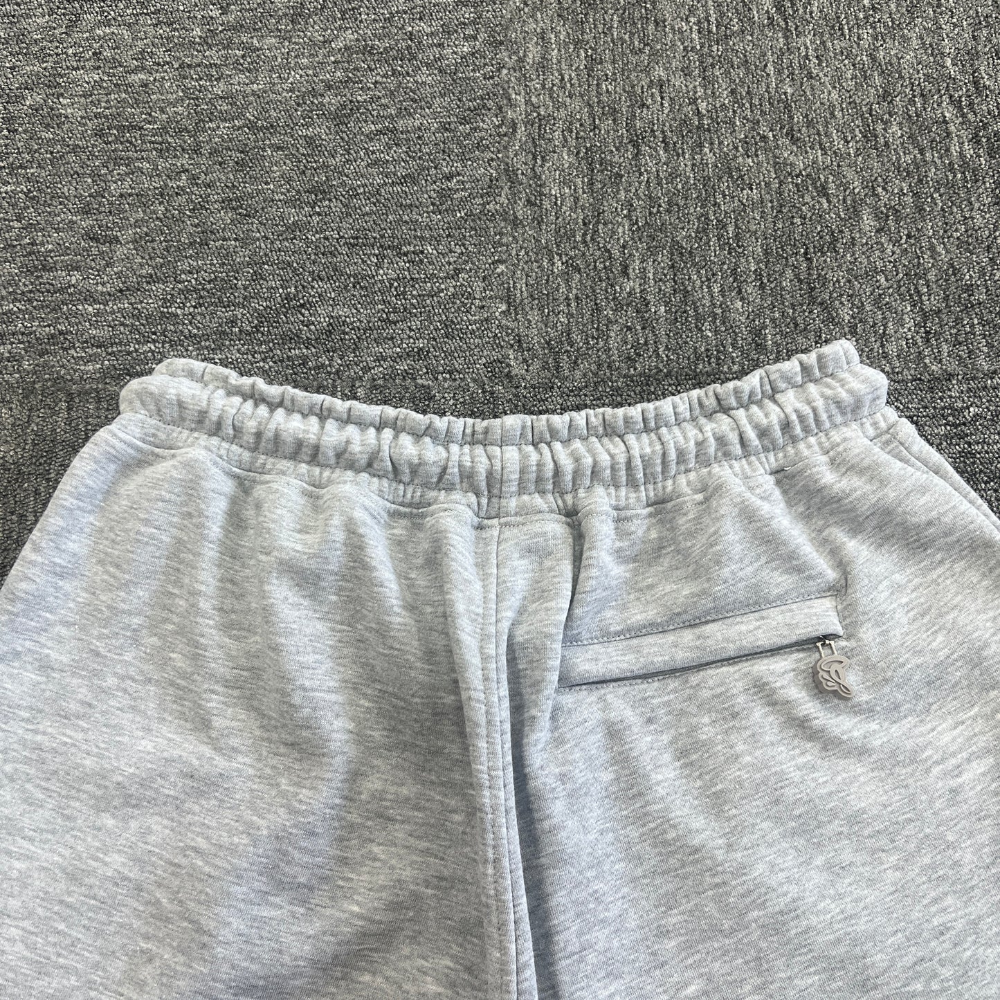 SY*A SET "GREY"