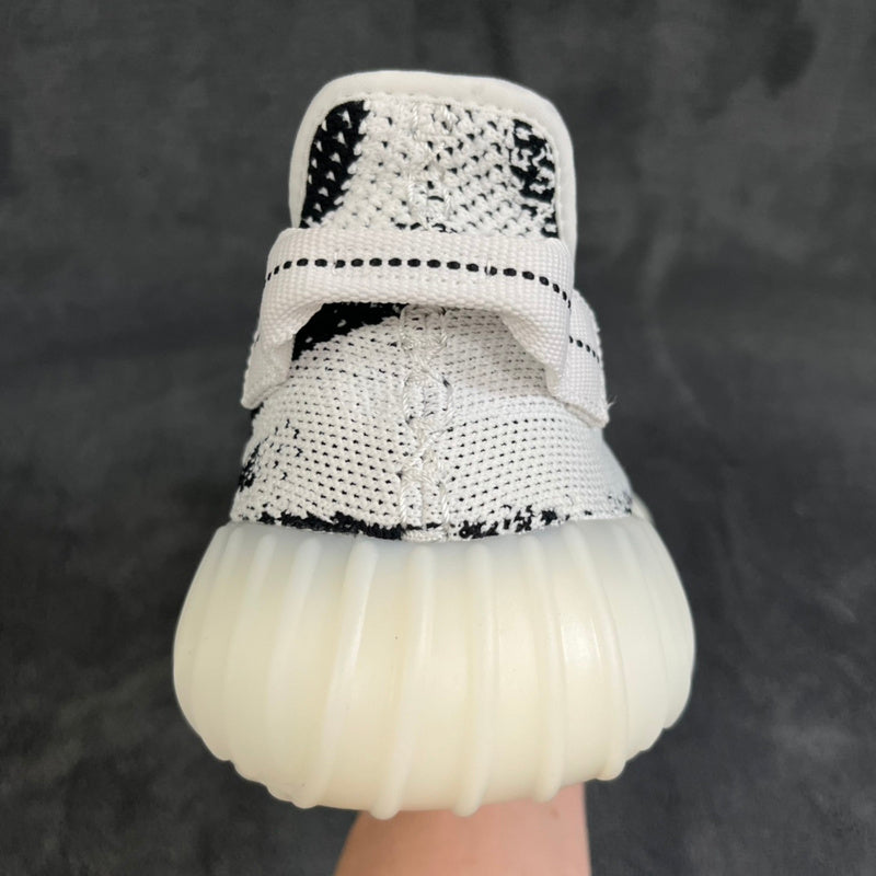 YZY Boost 350 V2 "Zebra"