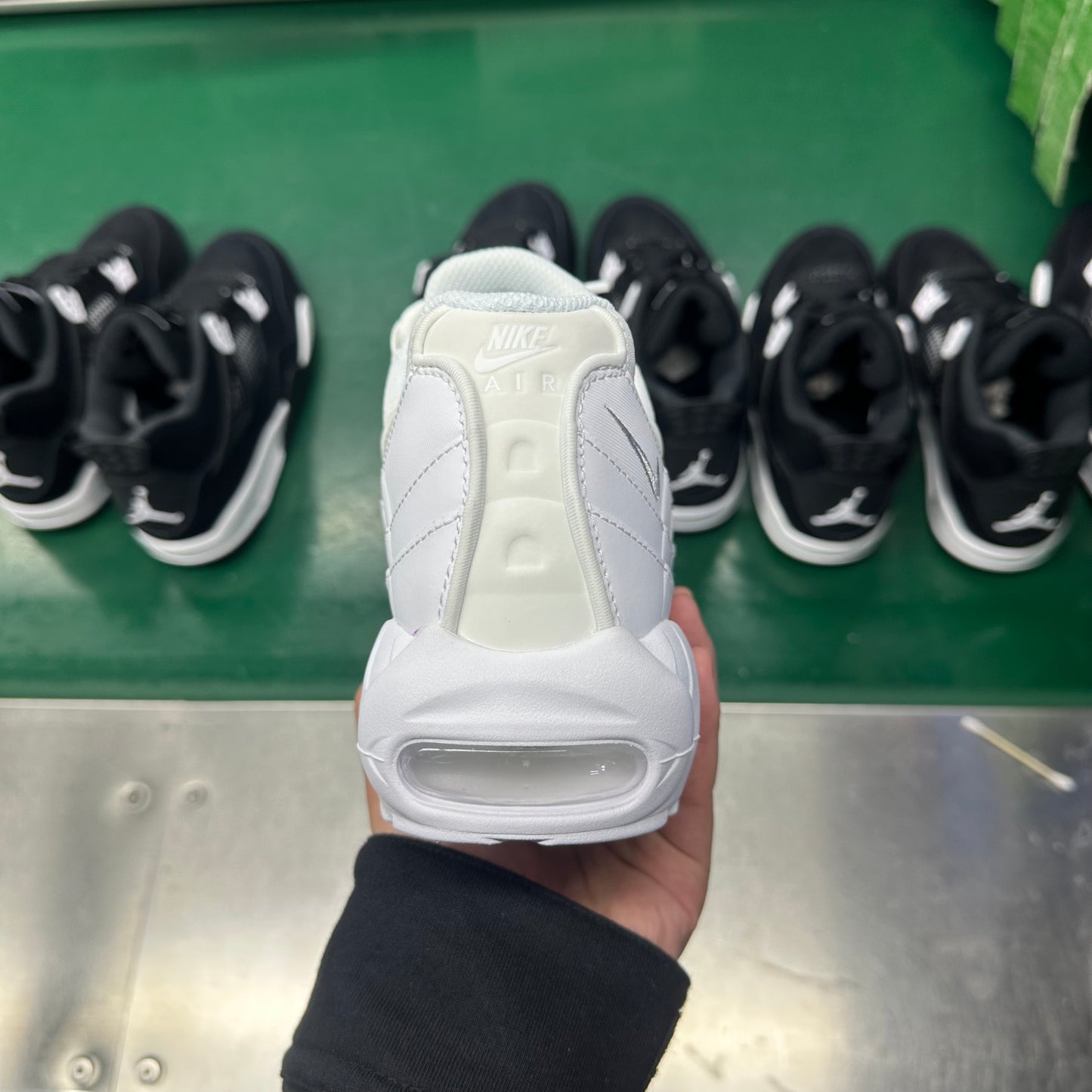 AIRM*X 95 "ESSENTIALS WHITE"