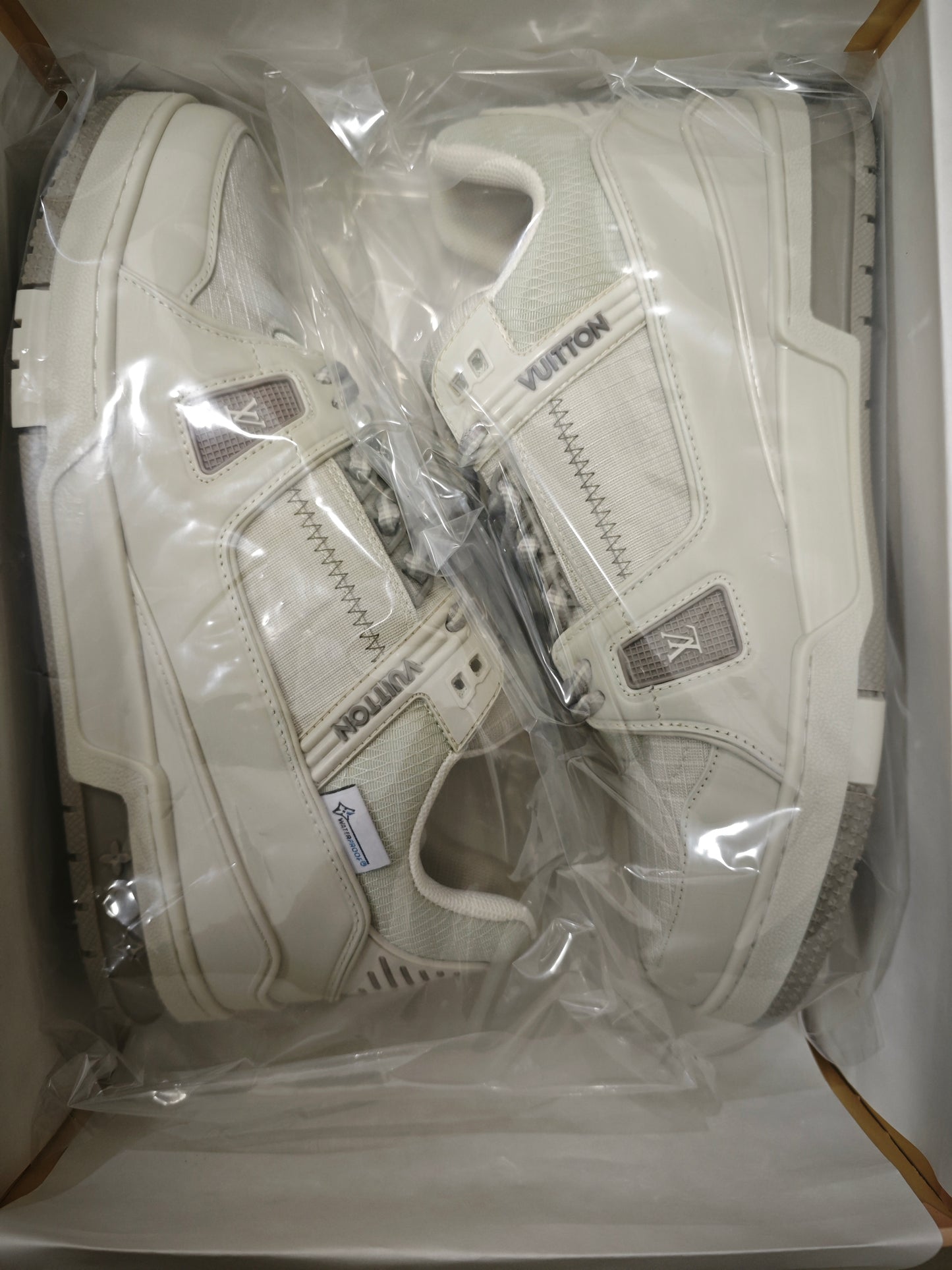 L*V TRAINER "WHITE BEIGE"