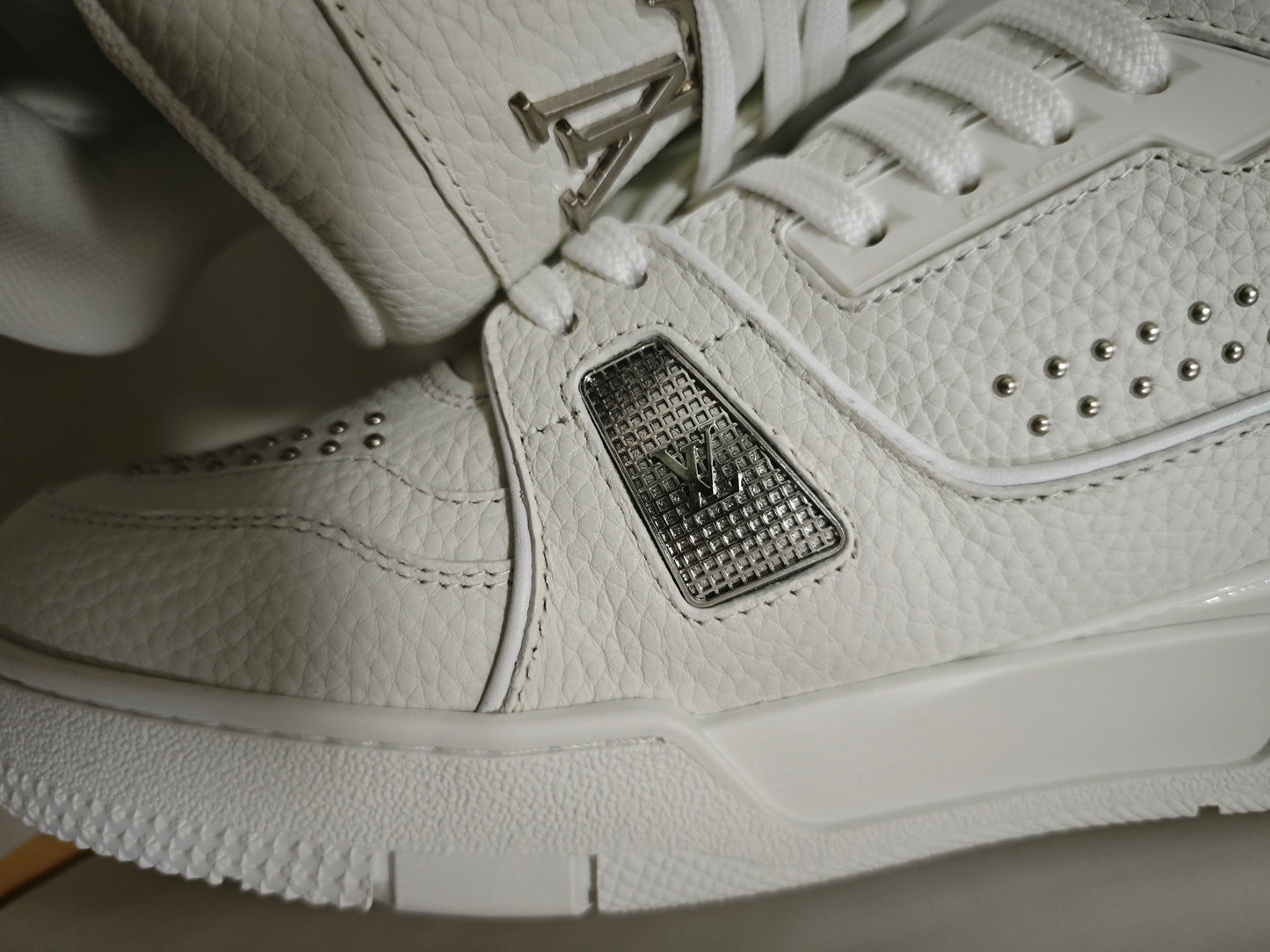 L*V TRAINER "WHITE GRAY"