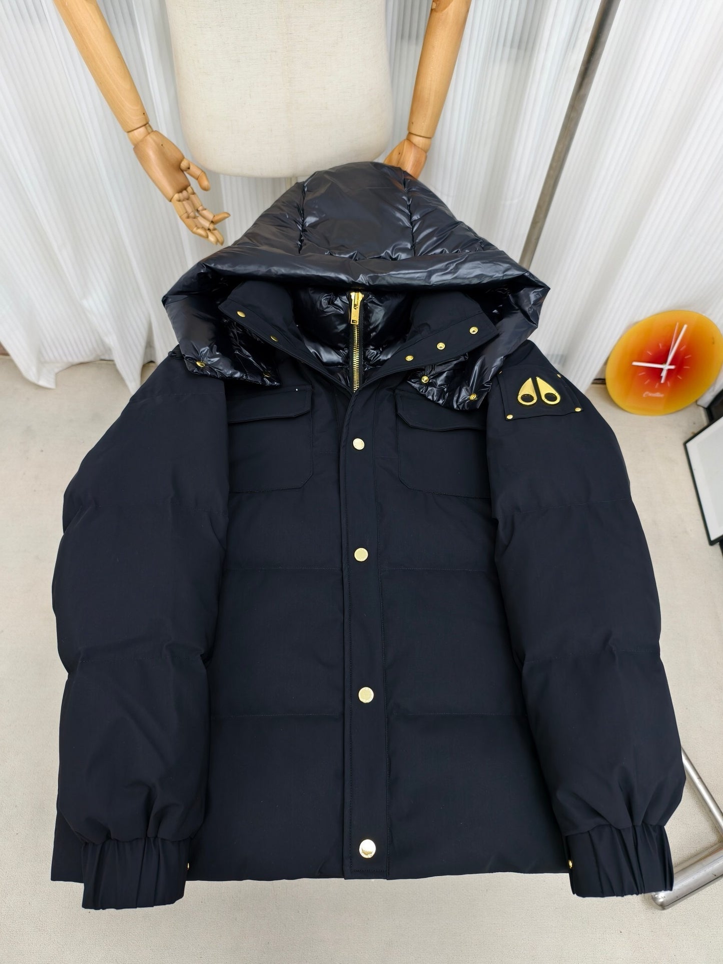 MO*SE KN*CKLES "Suthep" PUFFER