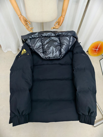 MO*SE KN*CKLES "Suthep" PUFFER