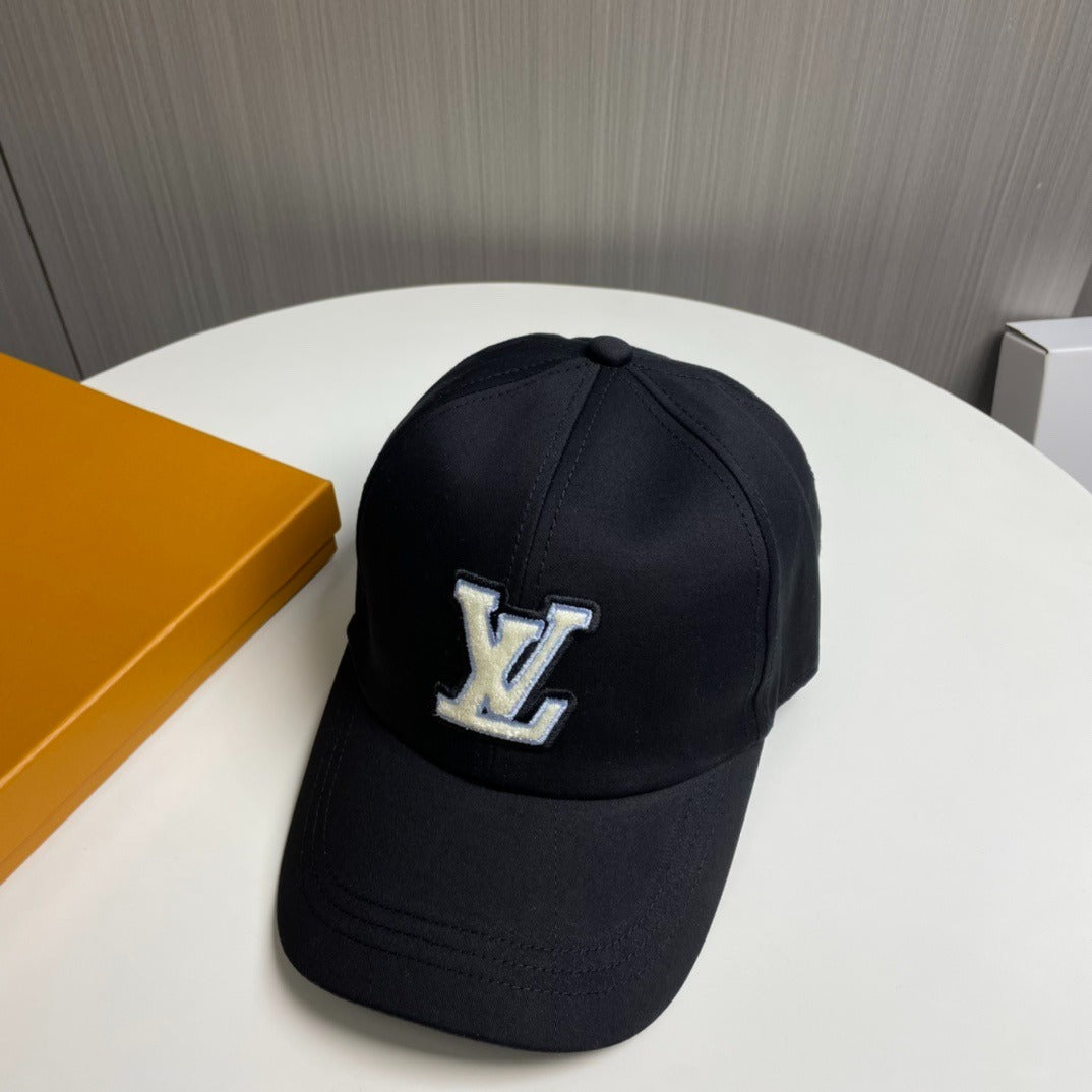 L*V CAP Signature S00 "Black"