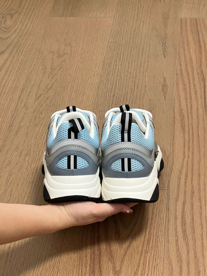 D*or B22 White Blue