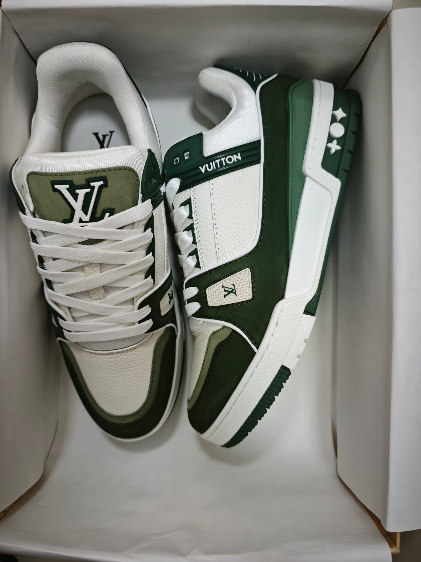 L*V TRAINER "MILITARY GREEN"
