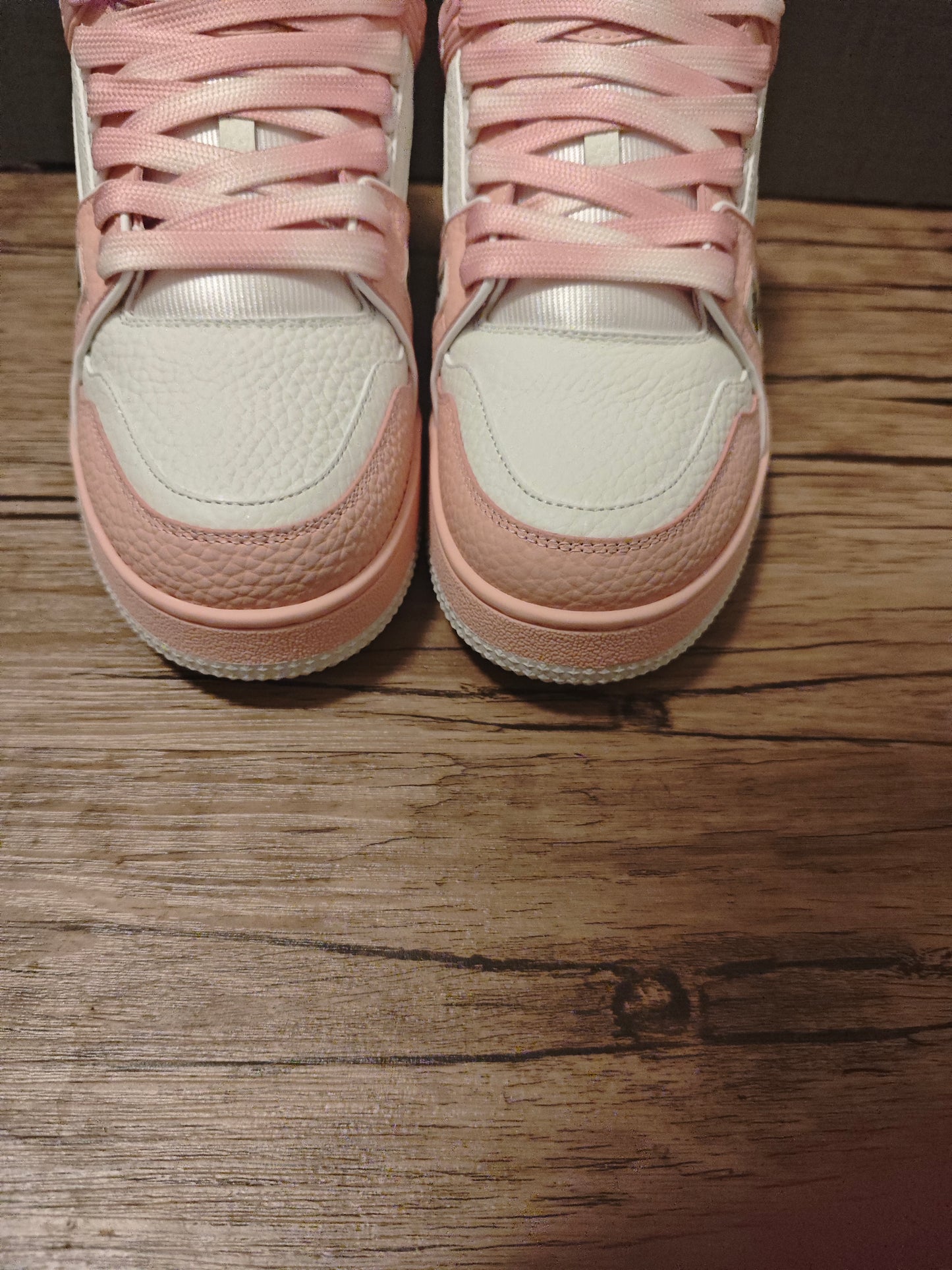 L*V TRAINER "PINK"