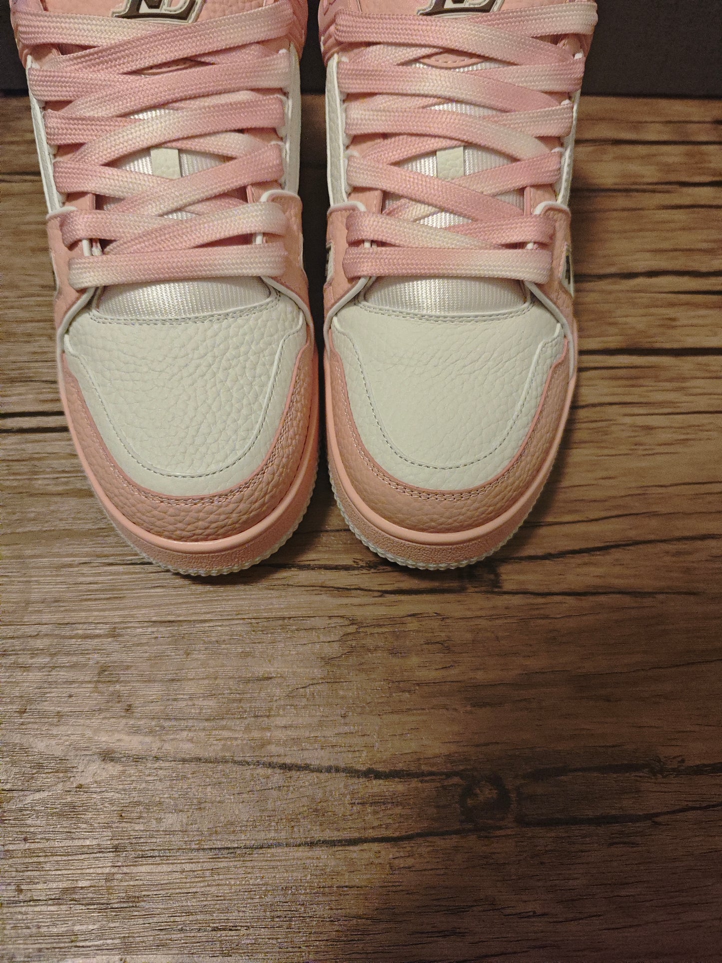 L*V TRAINER "PINK"