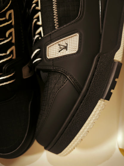 L*V TRAINER "DARK"