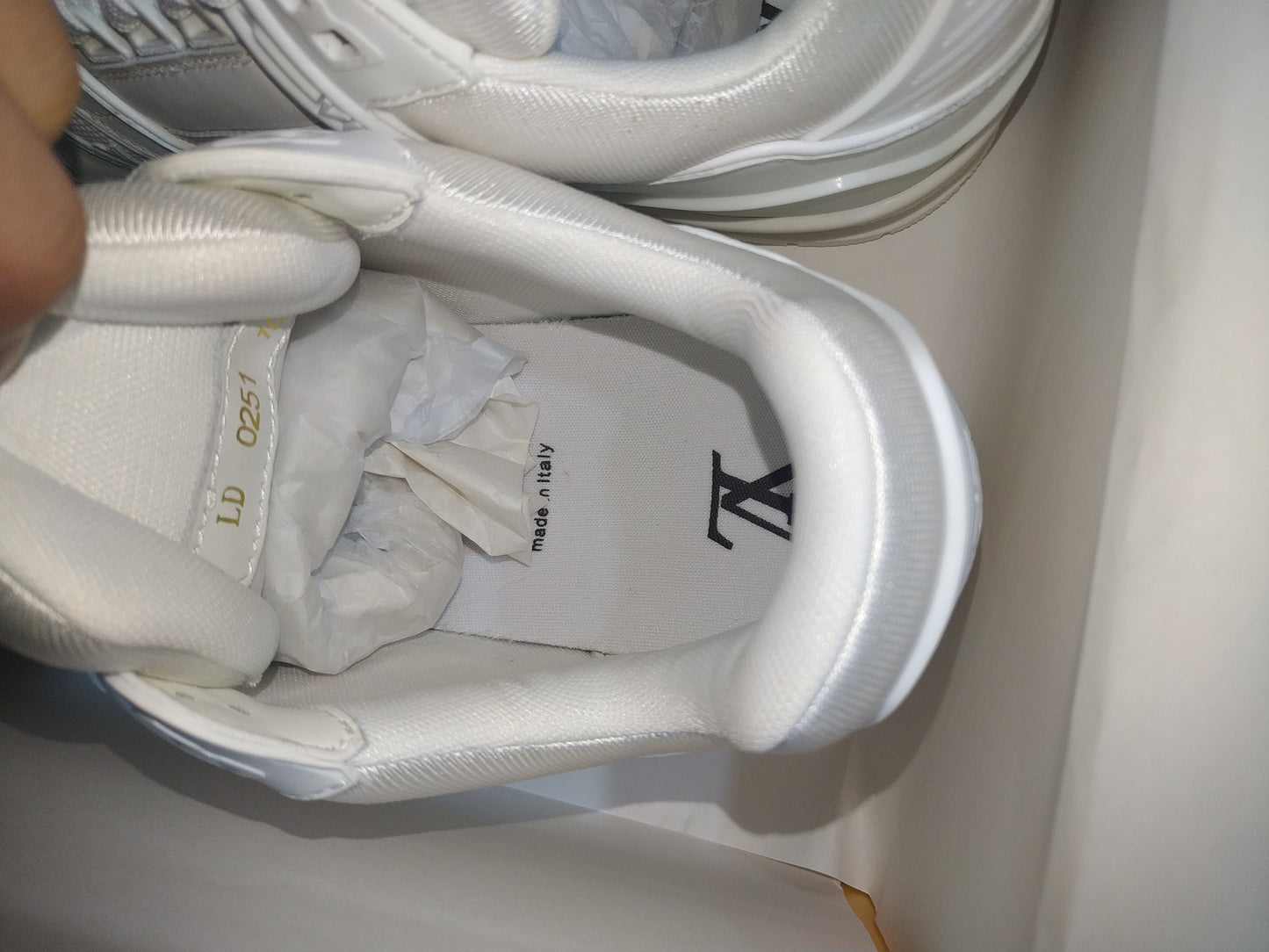 L*V TRAINER "WHITE"