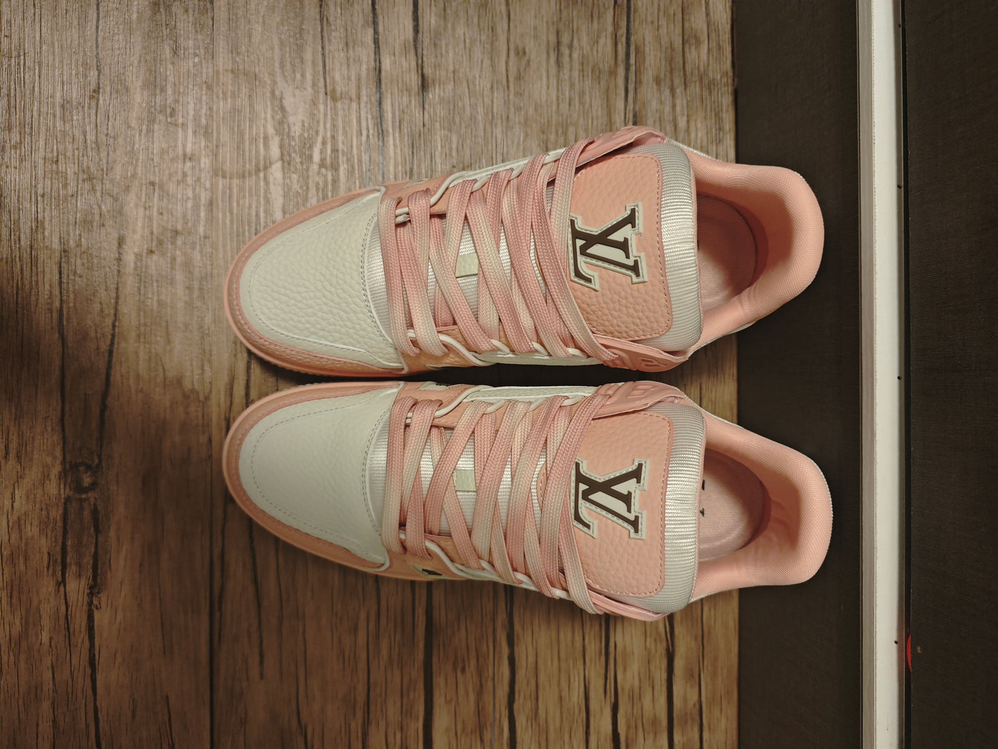 L*V TRAINER "PINK"