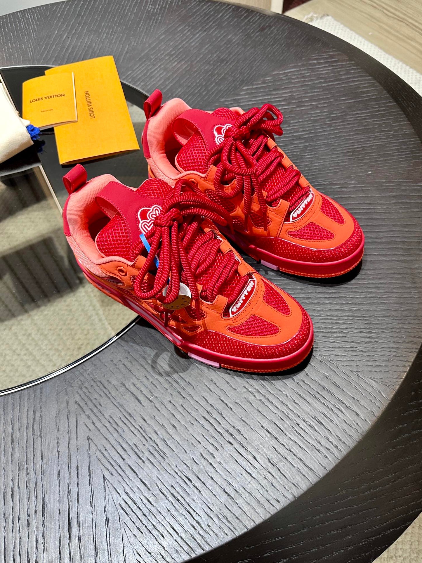 L*V SKATE "FIRE RED"