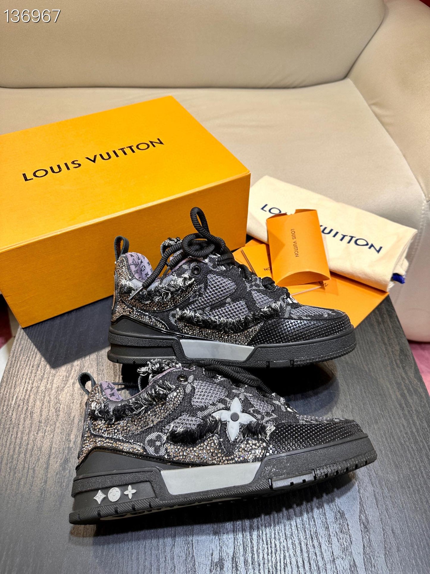 L*V SKATE "SPARKLING BLACK"