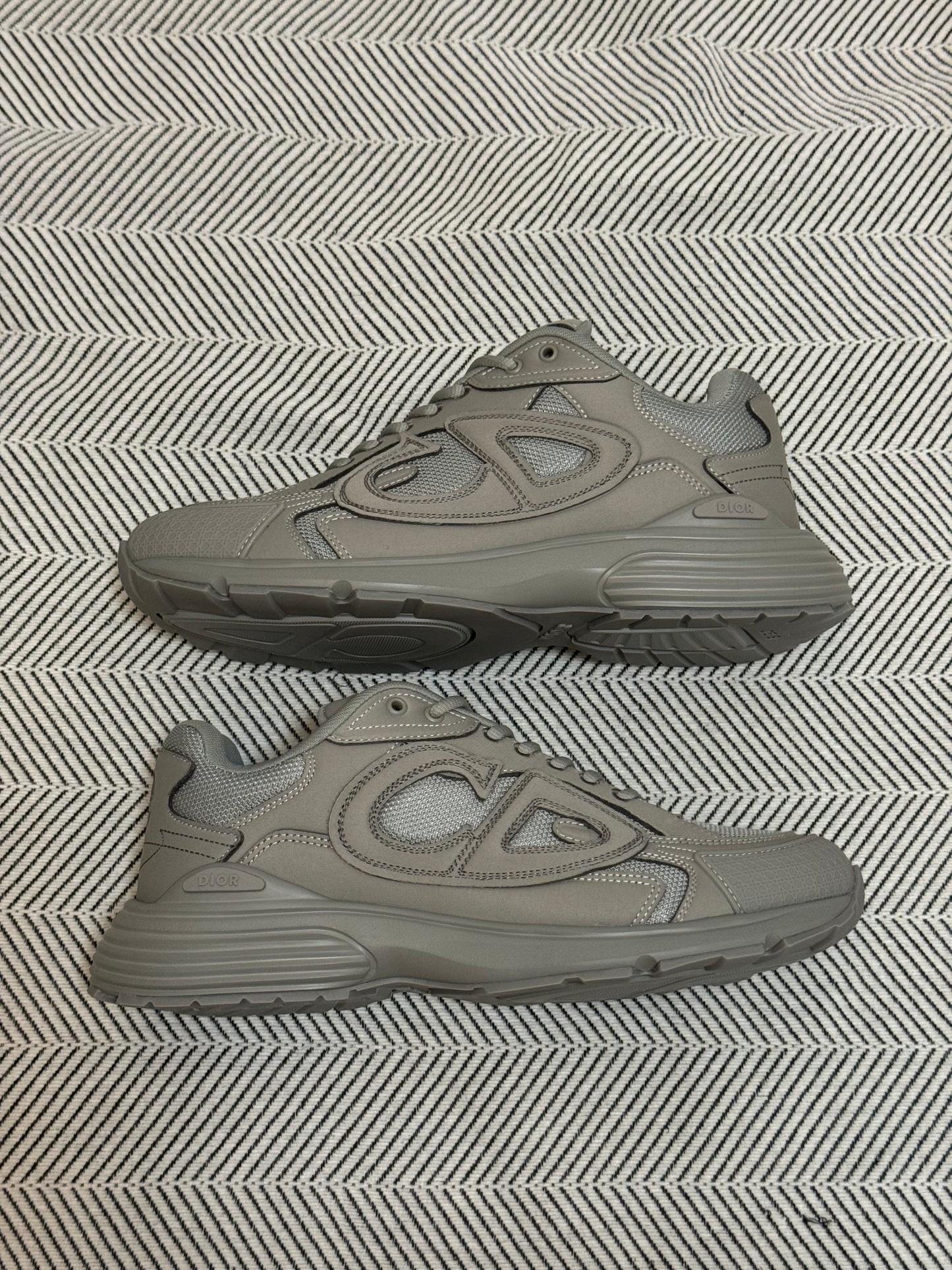 DI*R X St*ne Island B30 "Desert"