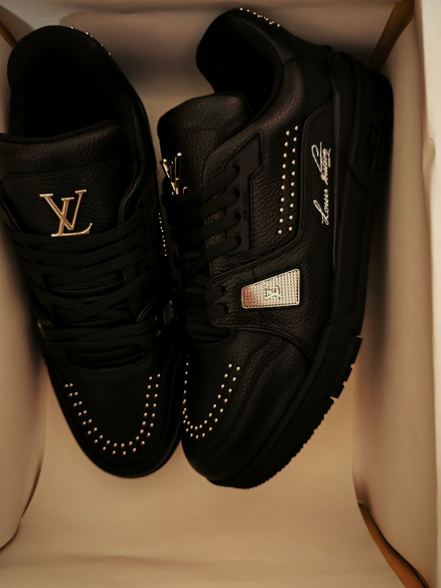L*V TRAINER "BLACK DIAMOND"