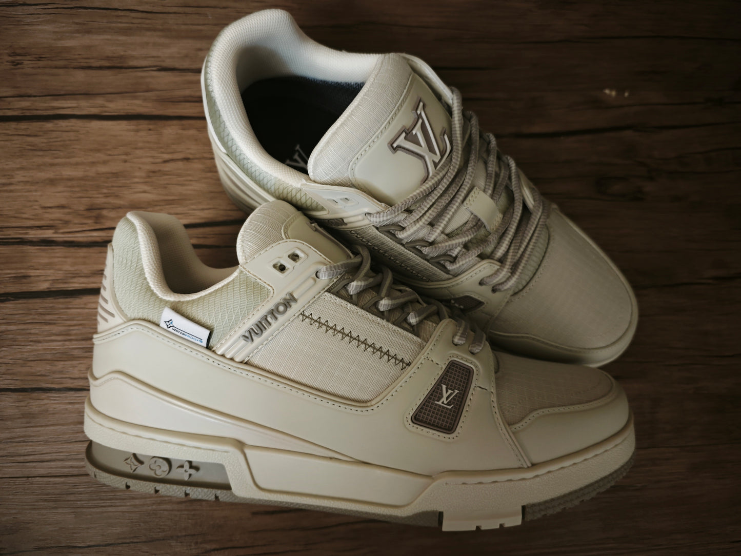L*V TRAINER "WHITE BEIGE"