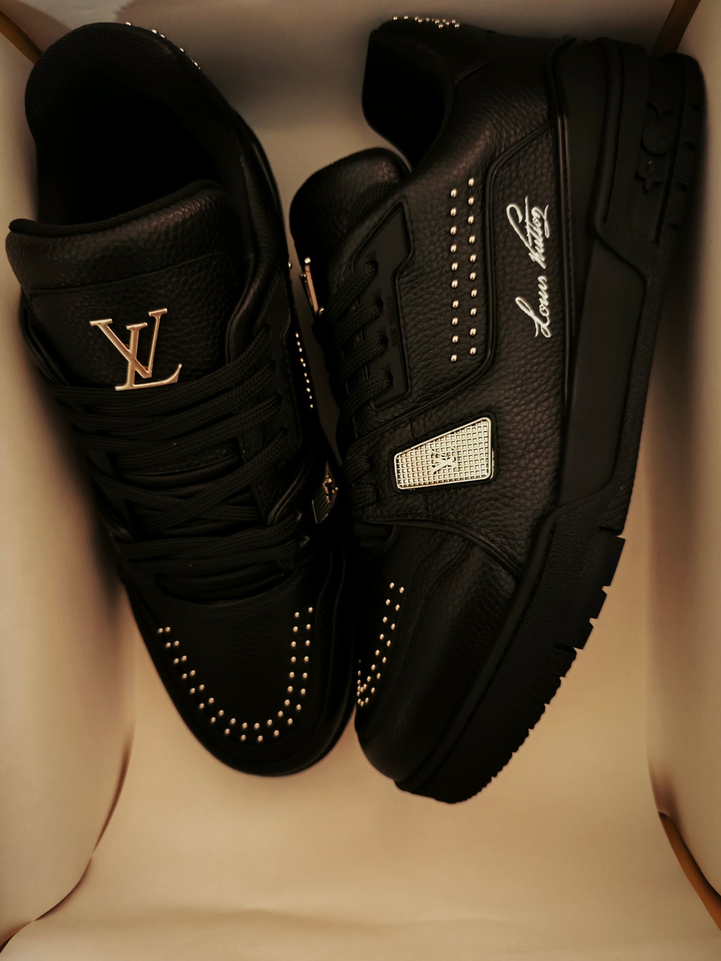 L*V TRAINER "BLACK DIAMOND"