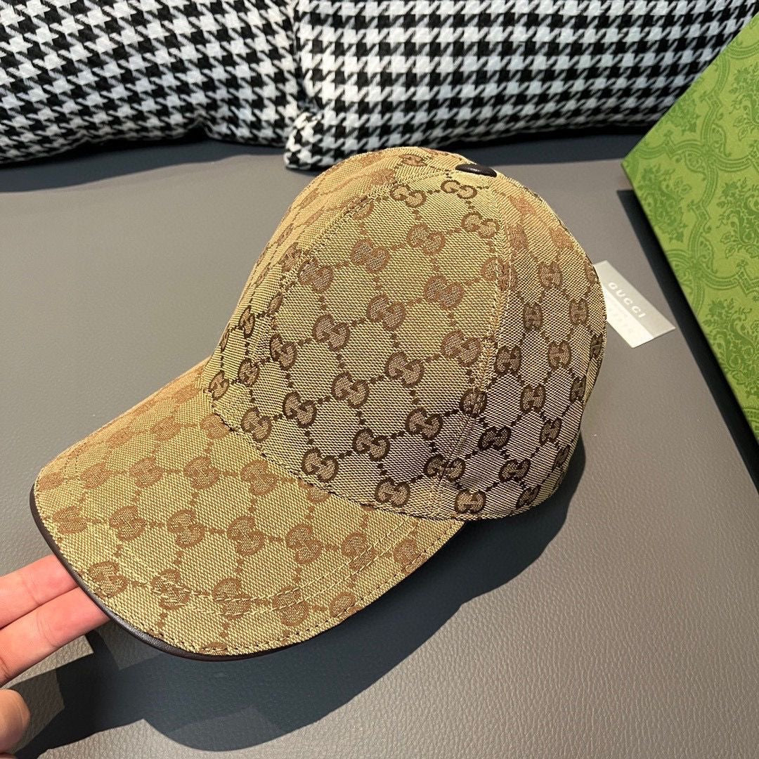 GU*CI CAP "GG STRAW"