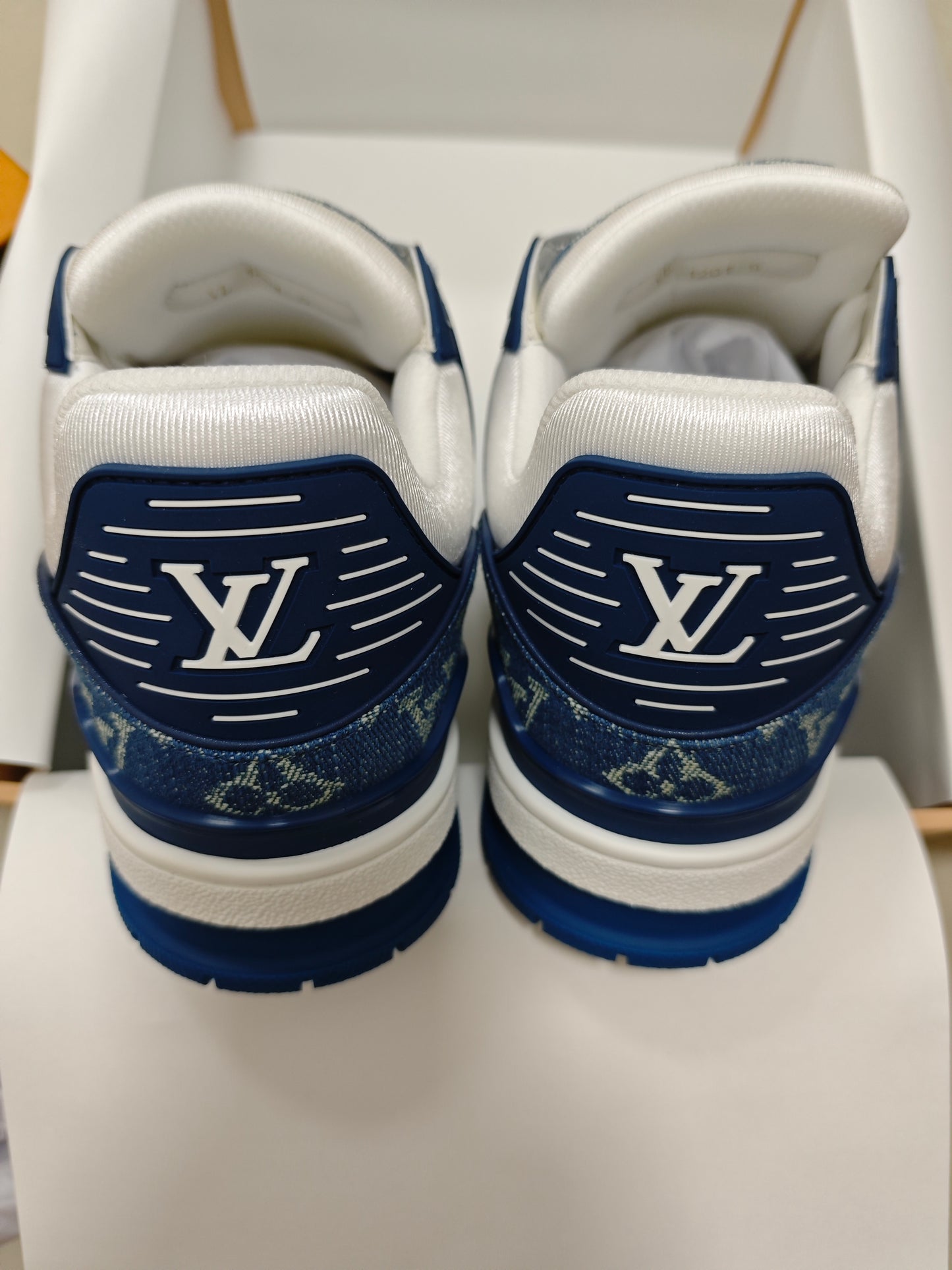 L*V TRAINER "BLUE DENIM"