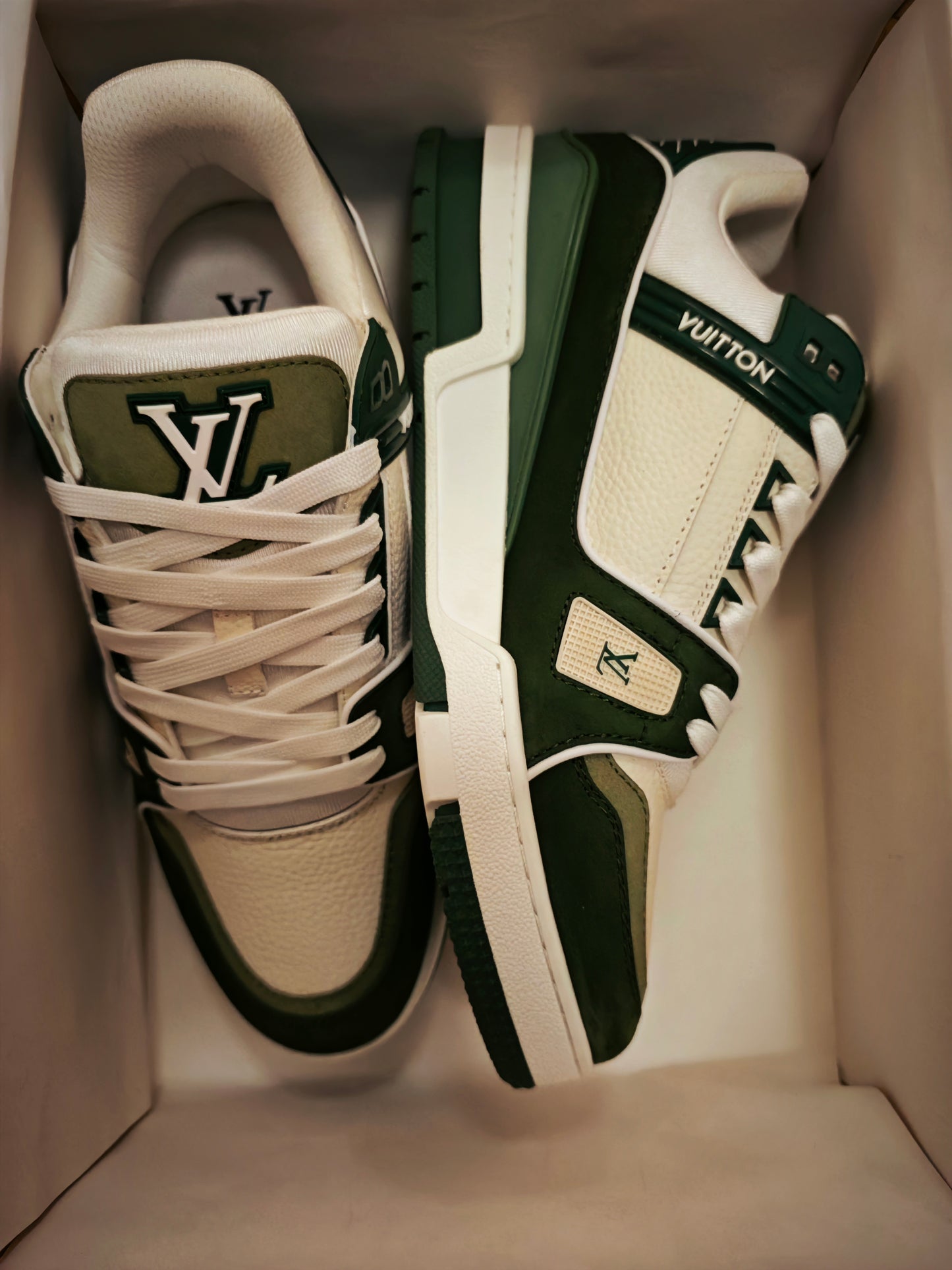 L*V TRAINER "MILITARY GREEN"
