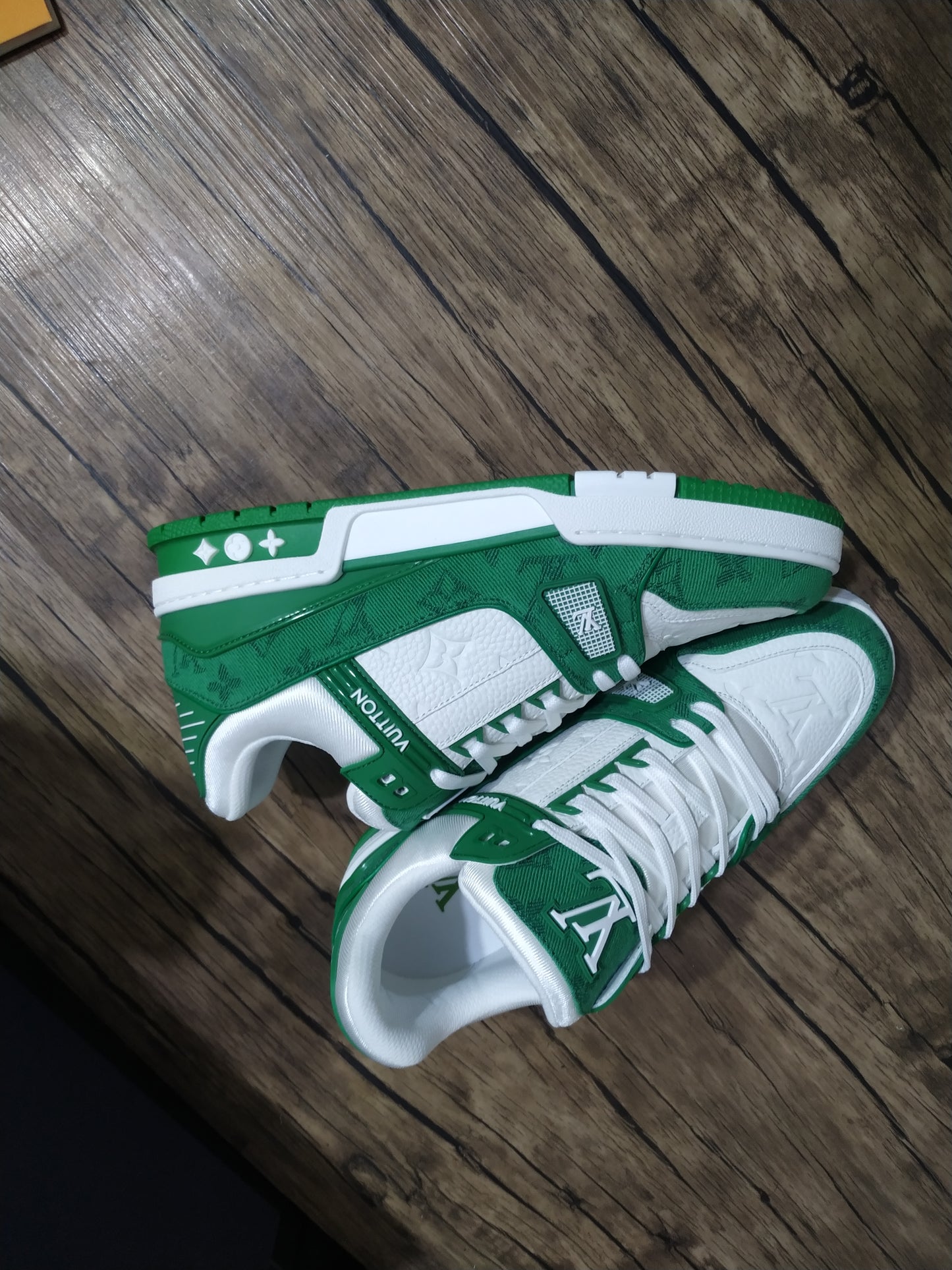 L*V TRAINER "GREEN"