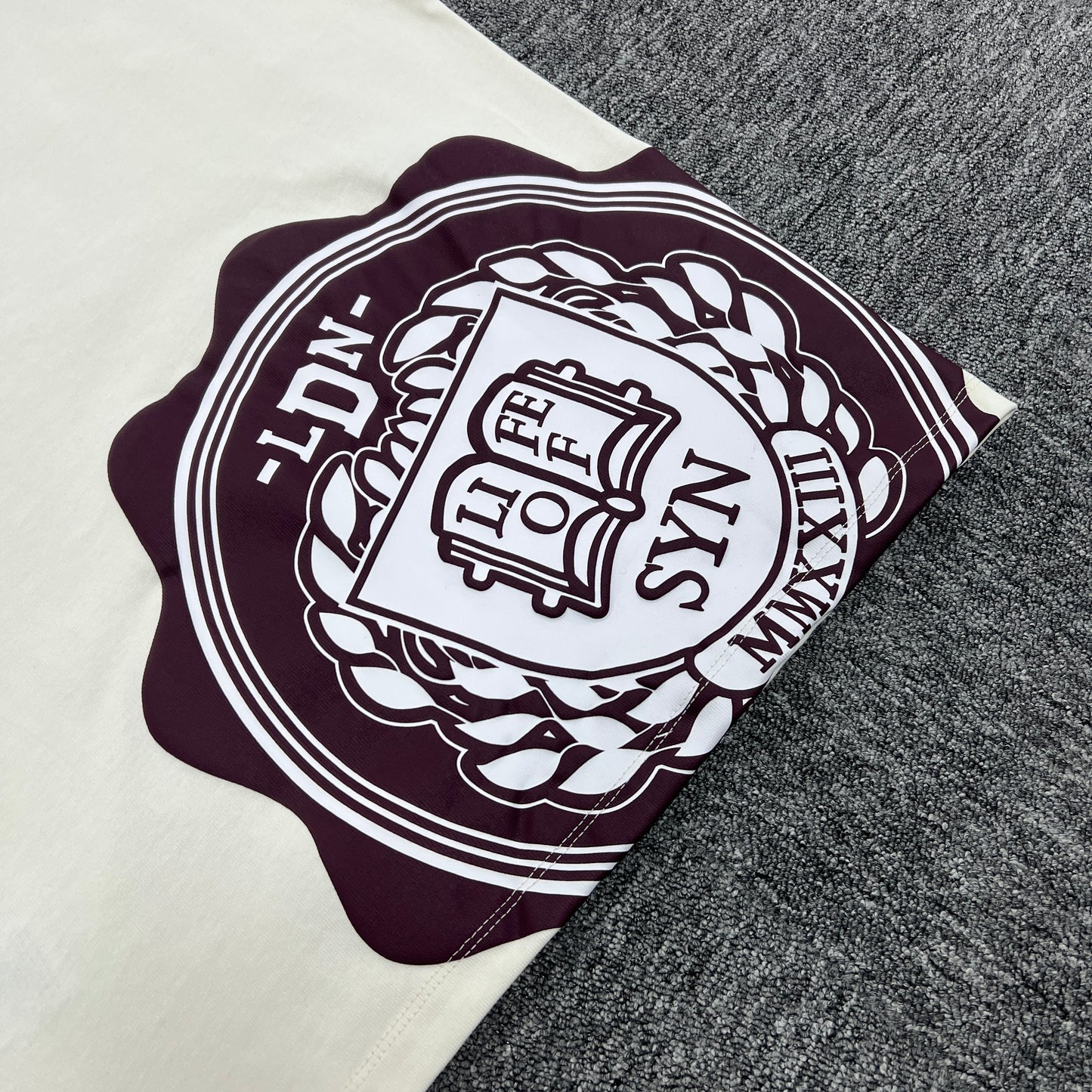 SY*A Tee "BURGUNDY CREME"