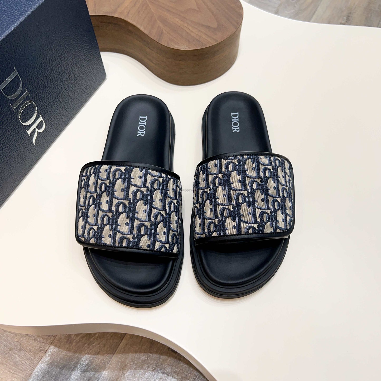 D*OR AQUA SLIDES "Beige & Black"
