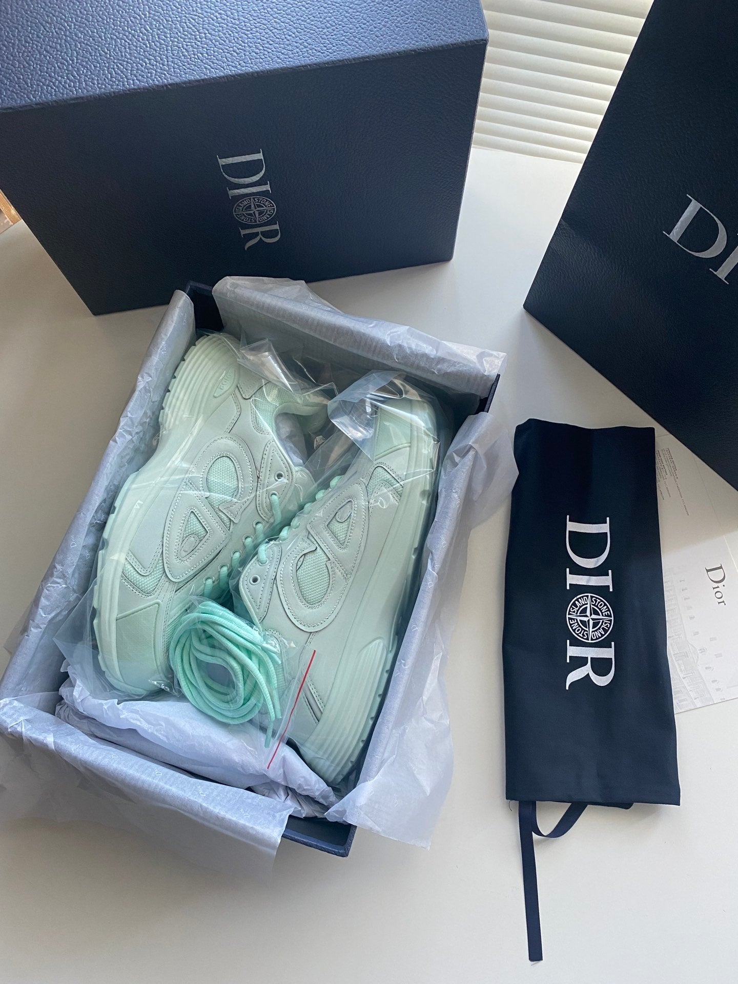 DI*R X St*ne Island B30 "Sky"