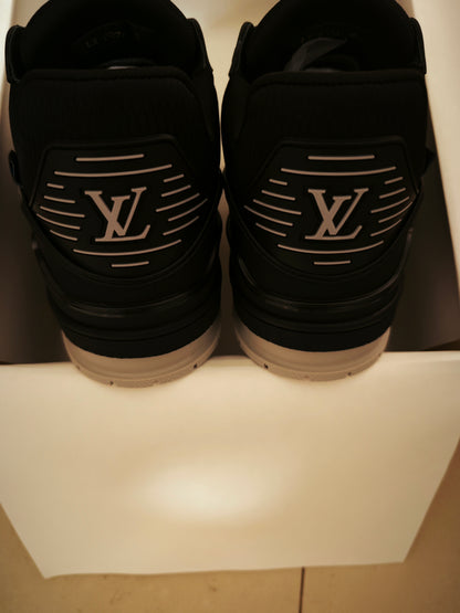 L*V TRAINER "DARK"